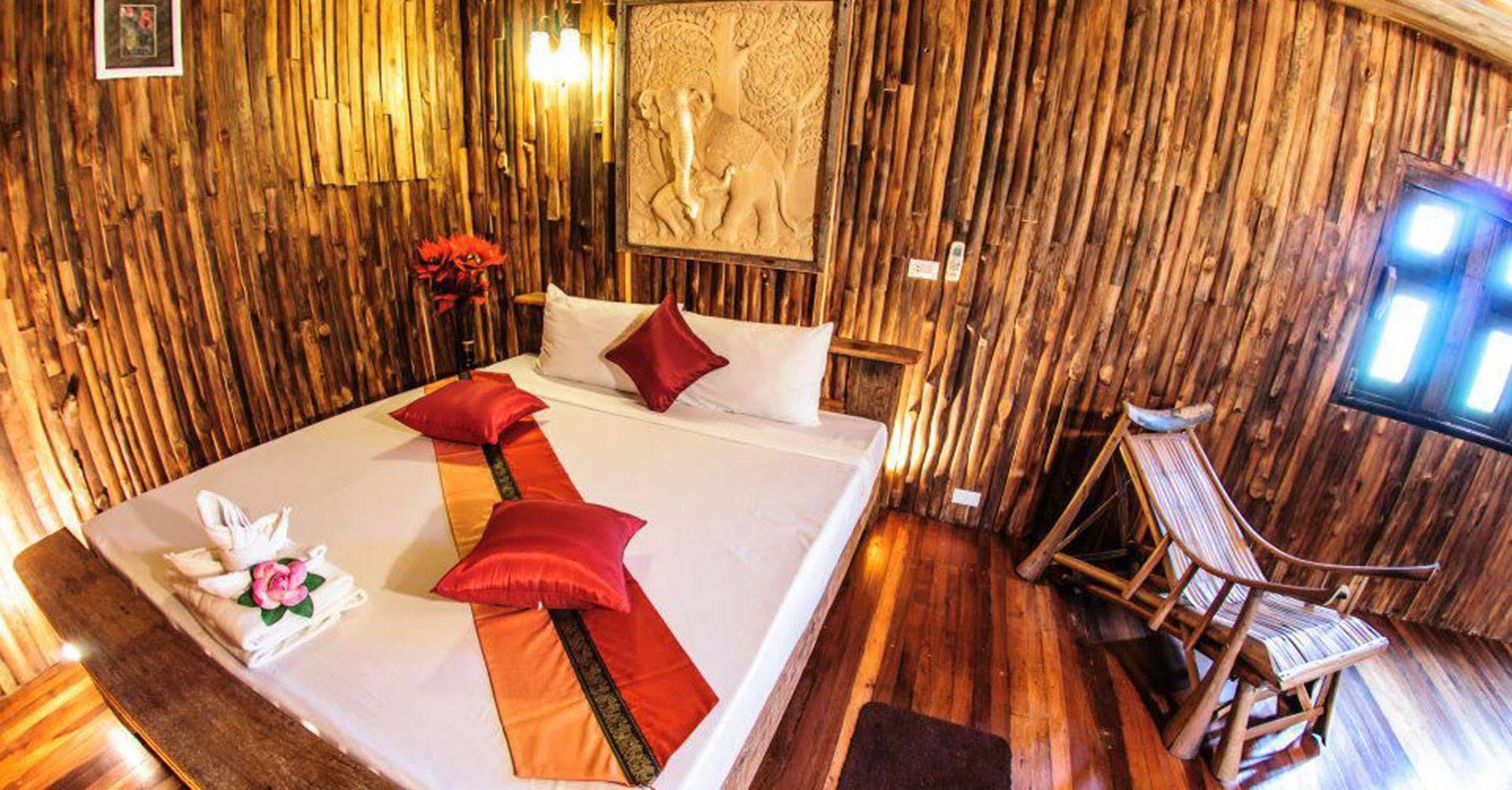 Chart Trip Resort Nakhonratchasima Exterior foto