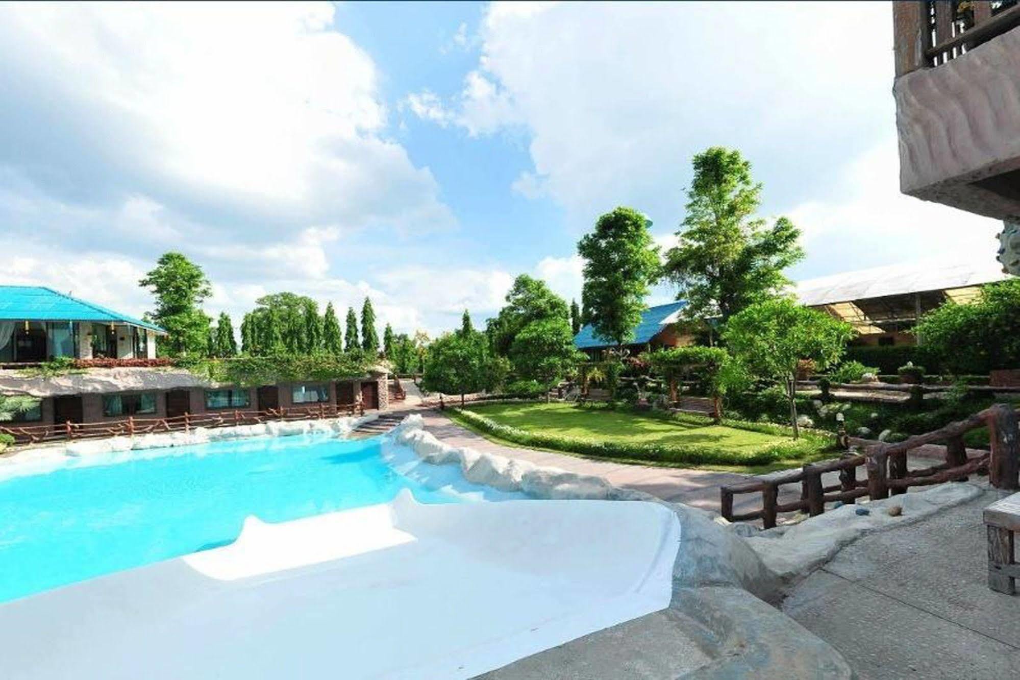 Chart Trip Resort Nakhonratchasima Exterior foto