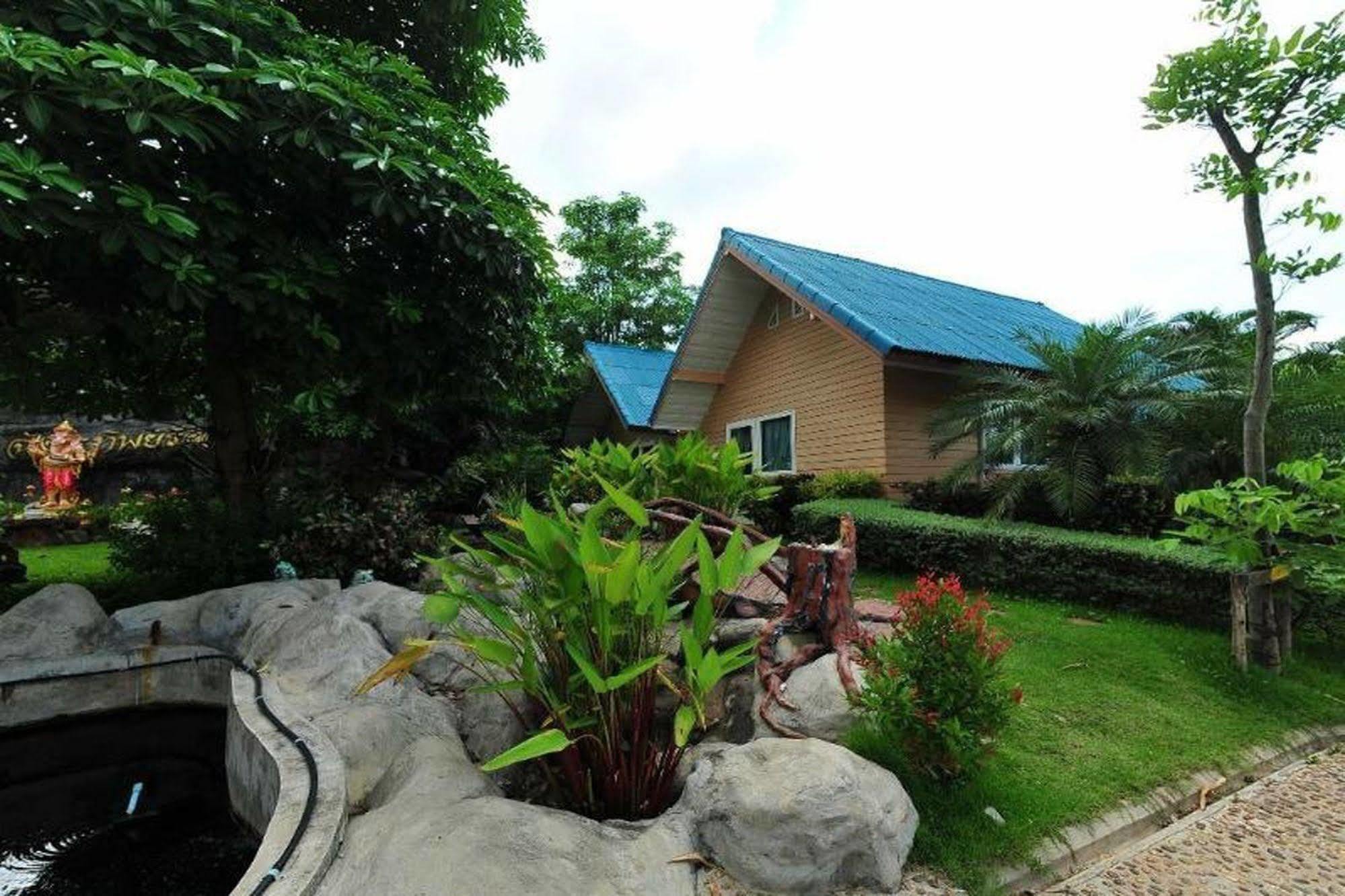 Chart Trip Resort Nakhonratchasima Exterior foto